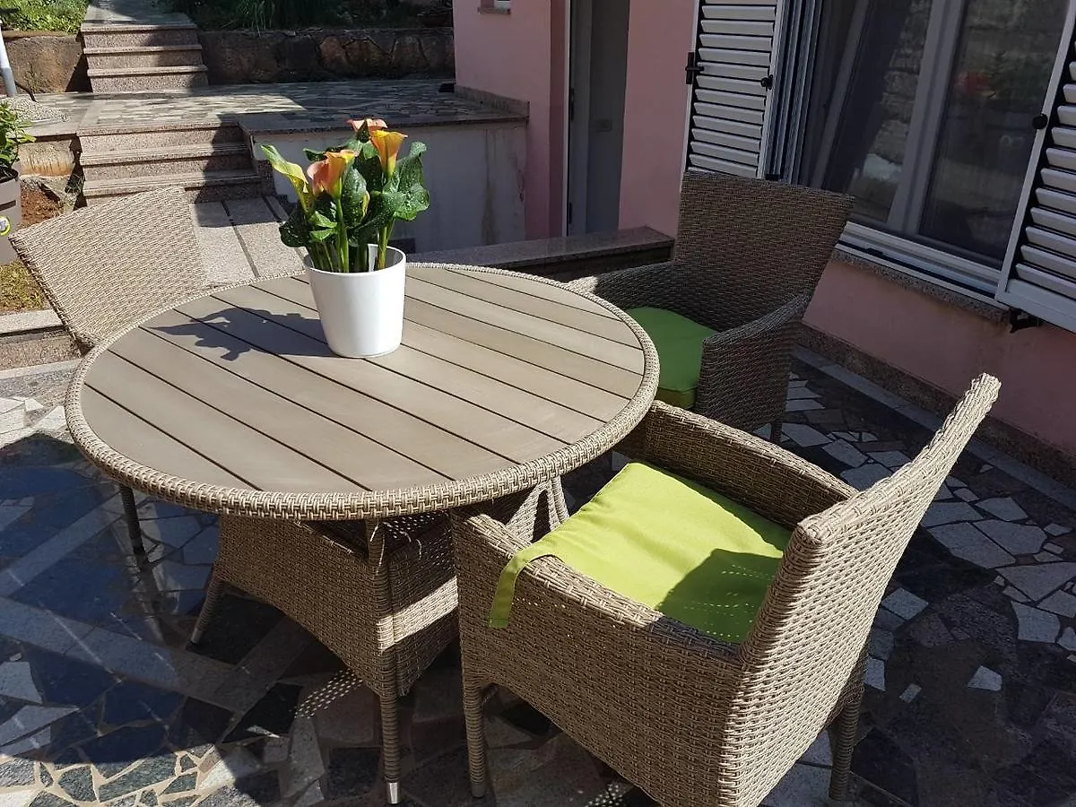Apartments Ella Rovinj 0*,