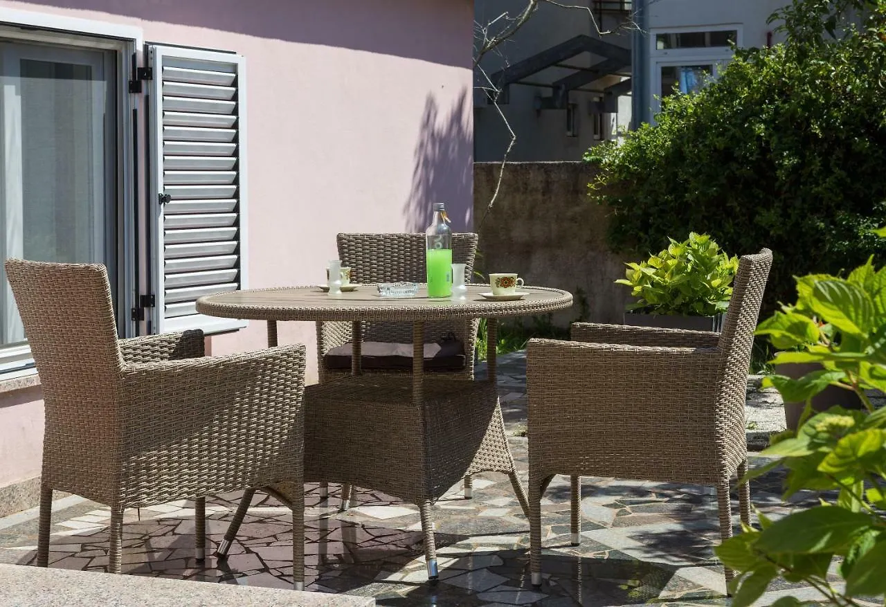 Apartments Ella Rovinj 0*,  Croatia